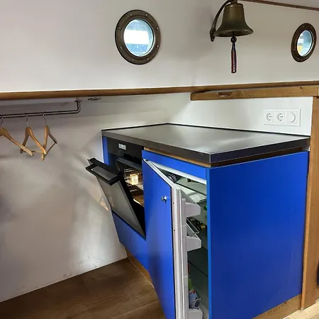 Casa vacanze Luxury Private Sailing Ship In *