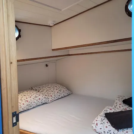 Luxury Private Sailing Ship In Casa vacanze